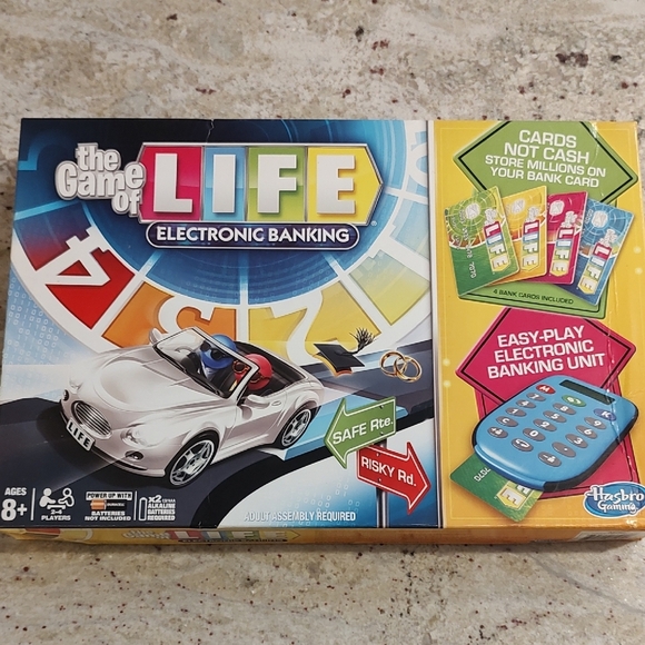 The Game of Life Electronic Banking Board Game Circa 2013 - Picture 1 of 5